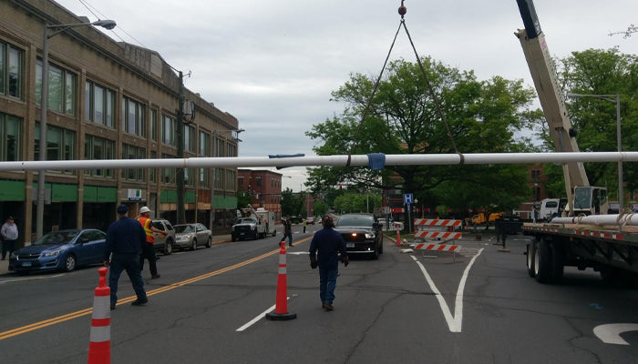 Transport a flagpole deals on the road