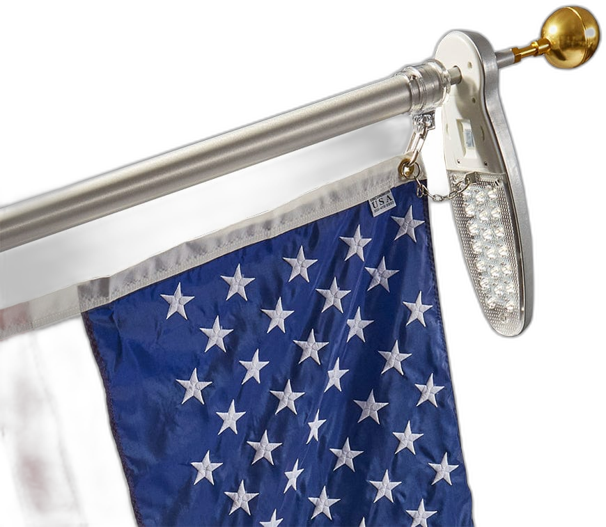 X20 Solar Flagpole Light