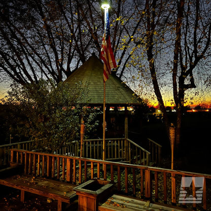 25' HD Telescoping Flagpole + X40 Solar Light